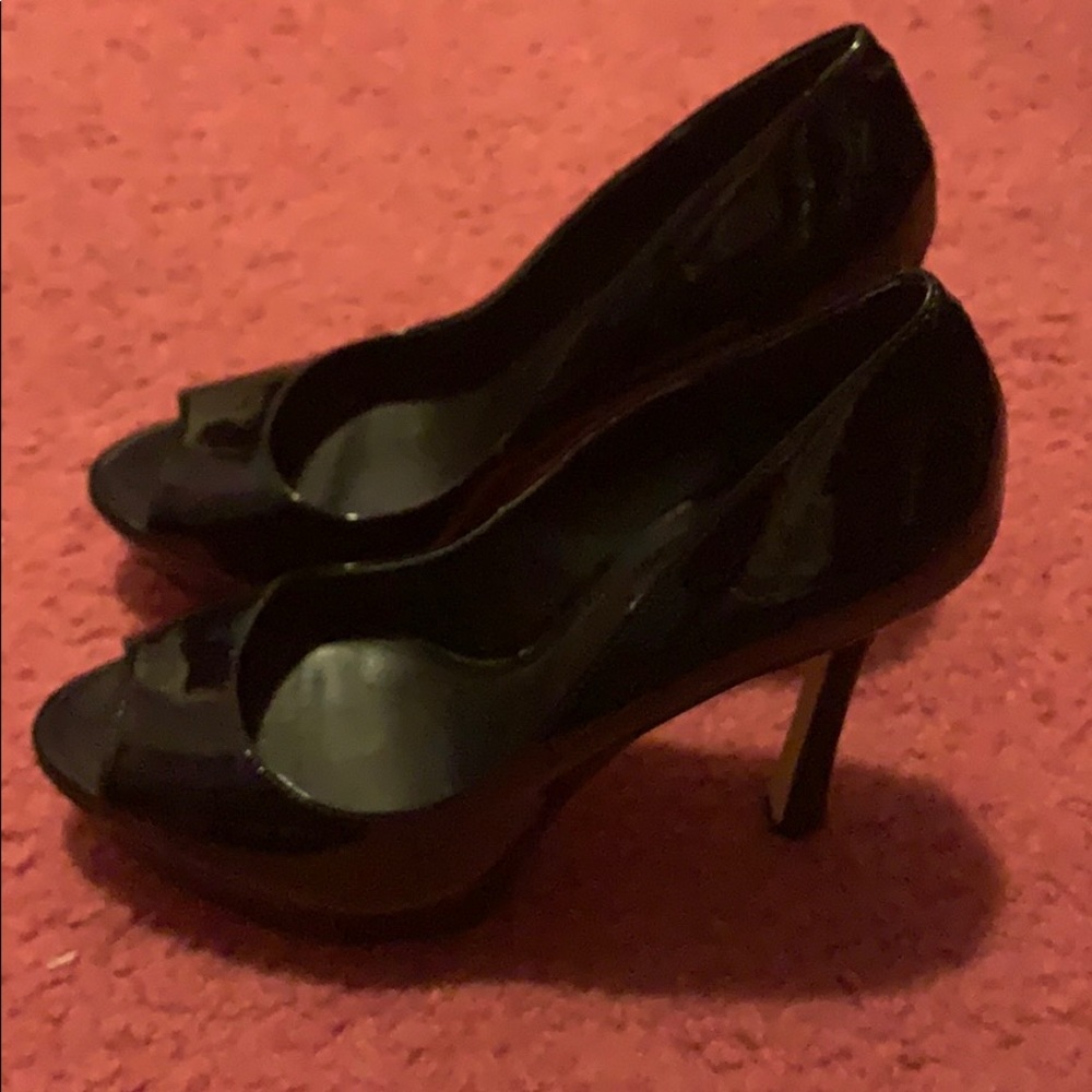 High Heels - Picture 2 of 6